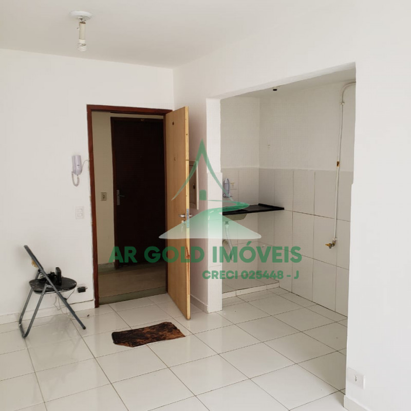 Studio Reformado em Perdizes – Andar Alto, Pronto para Morar!