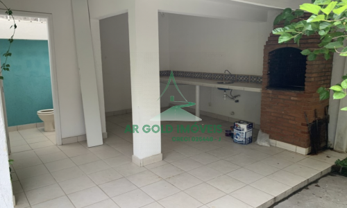 Oportunidade Única! Casa Ampla no Jardim Paulistano!