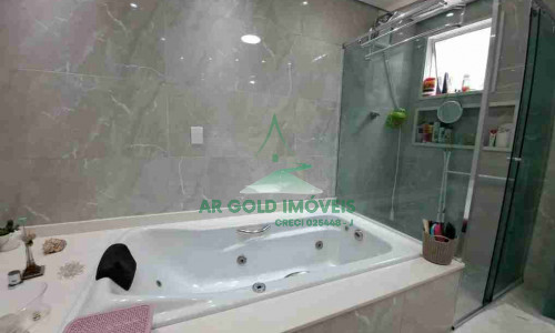 Oportunidade Única! Casa de Esquina Mobiliada com Lazer Completo – Pronta para Morar!