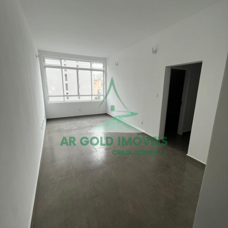 Lindo Apartamento Reformado na Rua Amaral Gurgel – Esquina com Rua Consolação