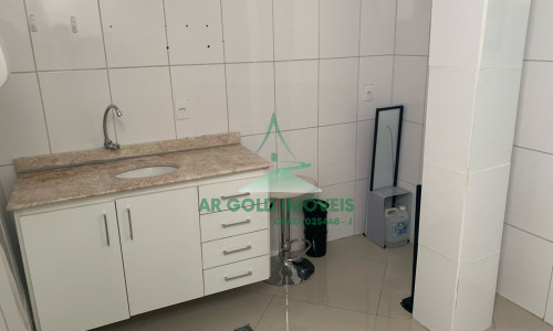 Imóvel Comercial Ideal para Clínica Médica – Pronto para Atender!