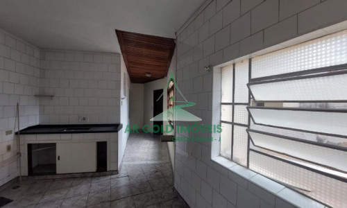 Oportunidade Única – Sobrado Espaçoso em Pinheiros, Rua Antônio Bicudo!