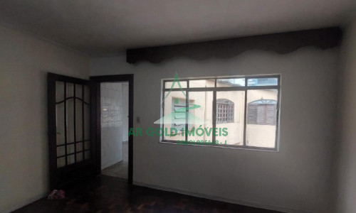 Oportunidade Única – Sobrado Espaçoso em Pinheiros, Rua Antônio Bicudo!