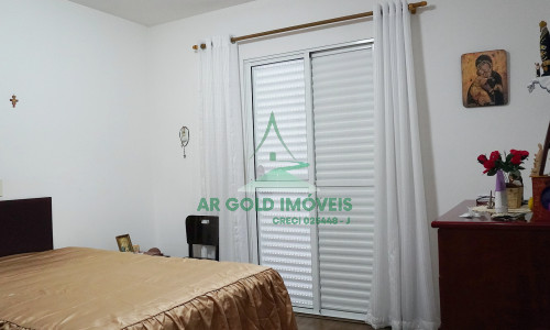 EXCLUSIVIDADE E CONFORTO: CASA COM 2 SUÍTES NA VILA POLOPOLI!