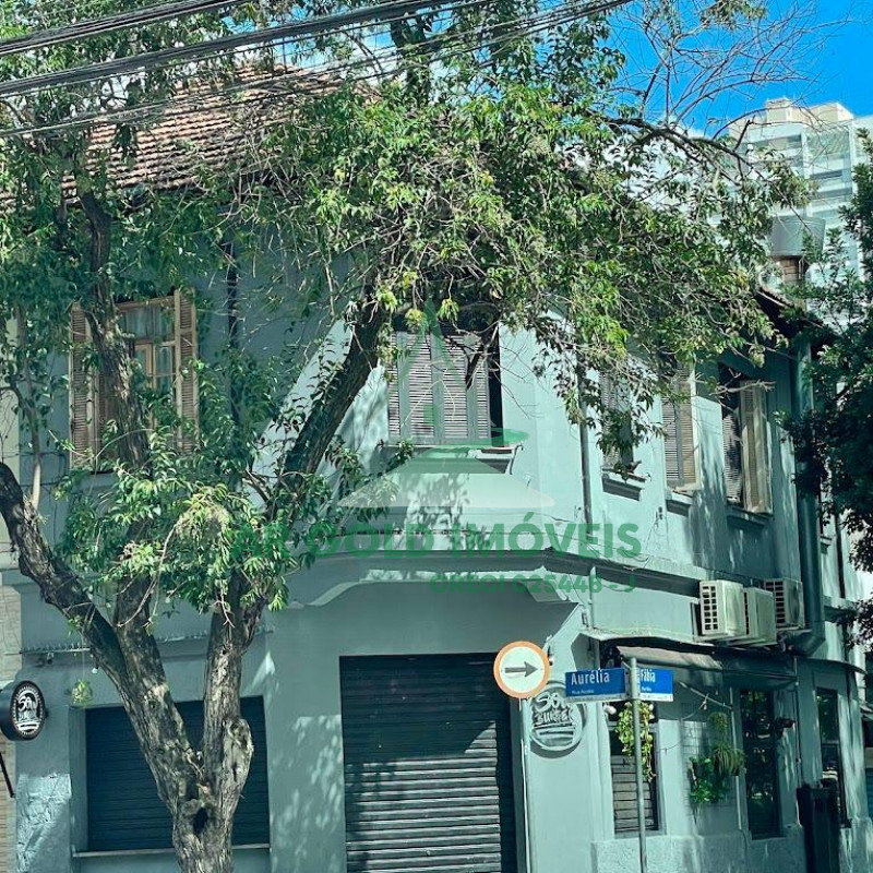 Oportunidade Única na Lapa – Imóvel Comercial e Residencial na Rua Aurélia!